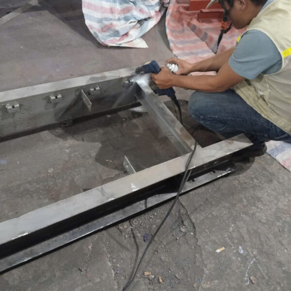 z7636468389500_ee0ad25e4077079c93c92b20c317da63